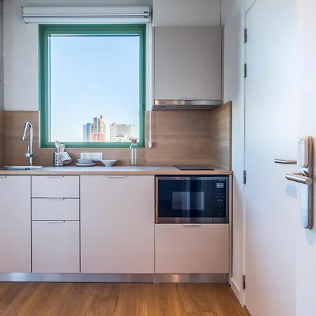 Apartment Exclusivamente Para Estudiantes Lujosas Y Estudios Elegantes En Cristobal De Moura *