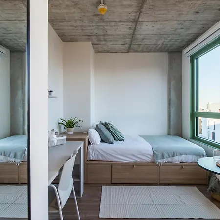 Apartment Exclusivamente Para Estudiantes Lujosas Y Estudios Elegantes En Cristobal De Moura Barcelona