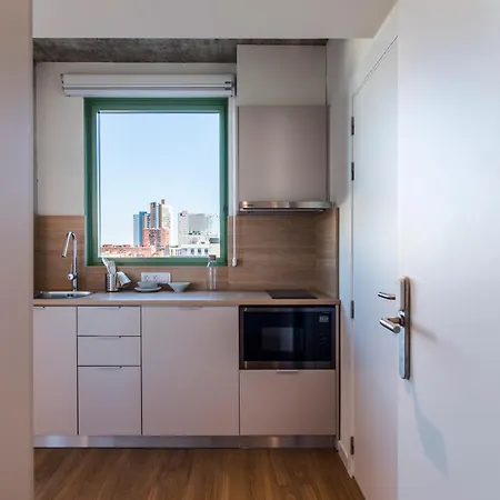 Exclusivamente Para Estudiantes Lujosas Y Estudios Elegantes En Cristobal De Moura Apartment Barcelona