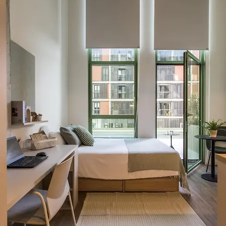 Exclusivamente Para Estudiantes Lujosas Y Estudios Elegantes En Cristobal De Moura Apartment