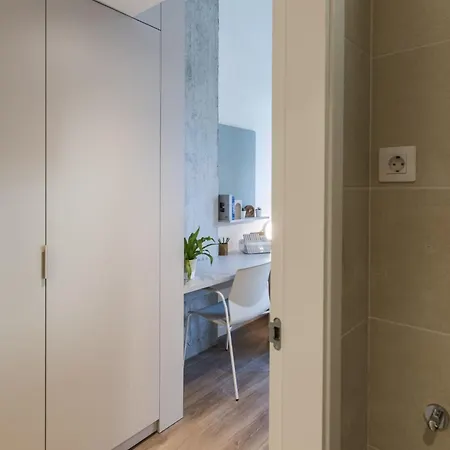 Exclusivamente Para Estudiantes Lujosas Y Estudios Elegantes En Cristobal De Moura Apartment Barcelona
