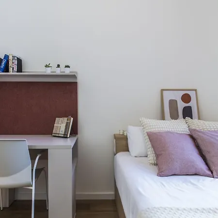 Apartment Exclusivamente Para Estudiantes Lujosas Y Estudios Elegantes En Cristobal De Moura *